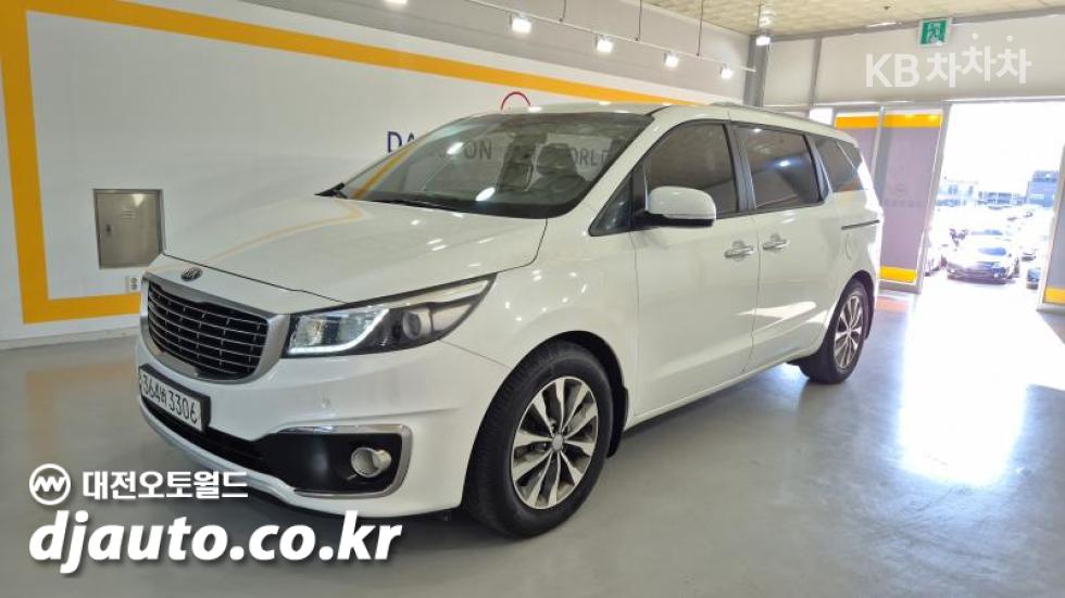 2018 - kia carnival