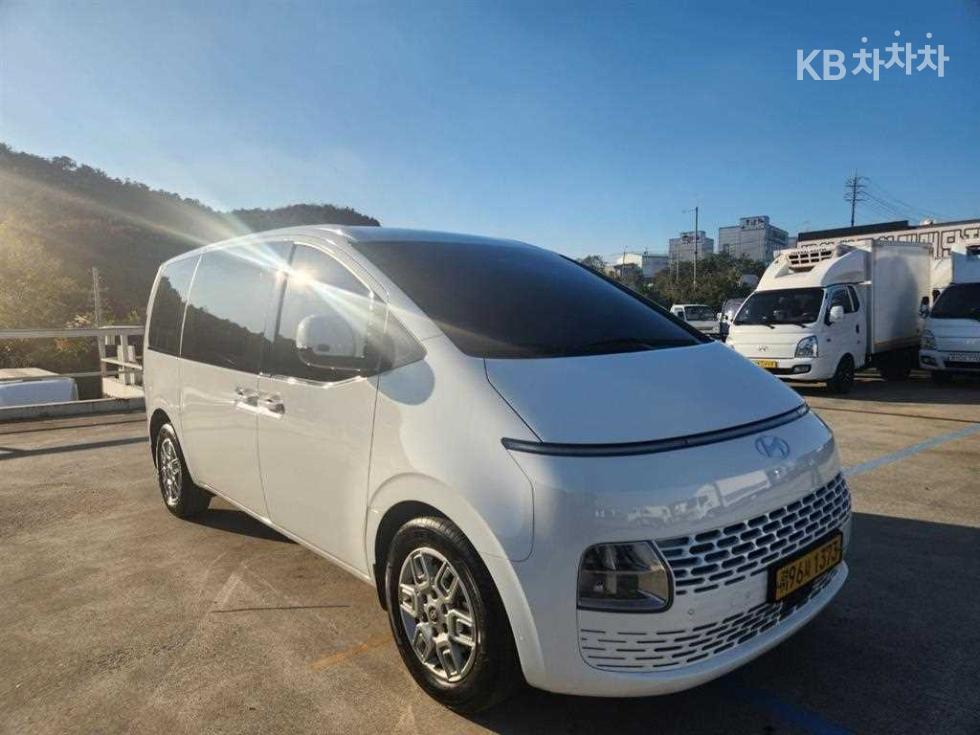 Hyundai Staria — miniaturë 2
