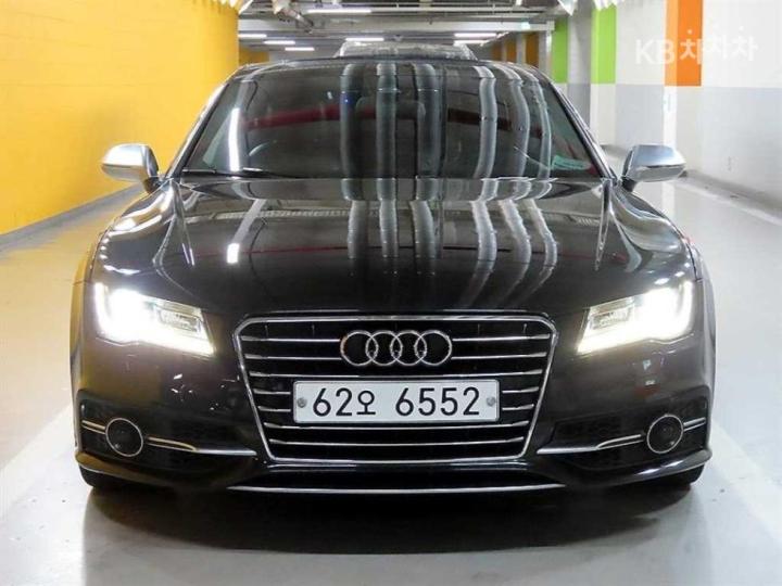 Audi A7 3.0 TFSI Quattro 2