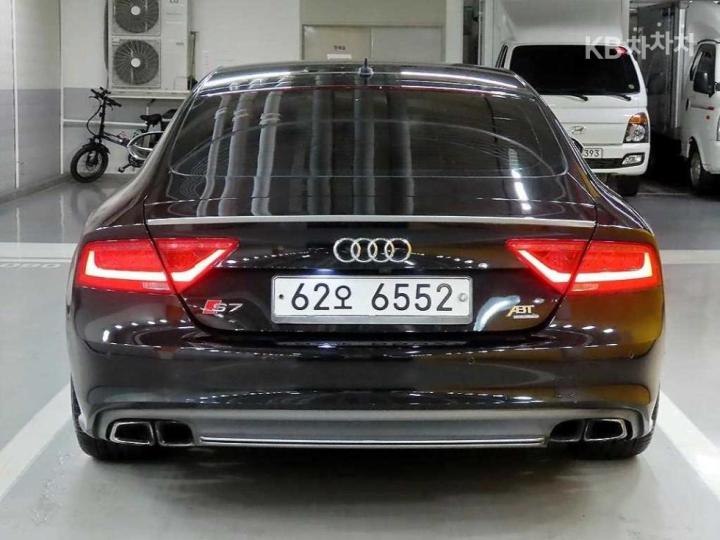 Audi A7 3.0 TFSI Quattro 5