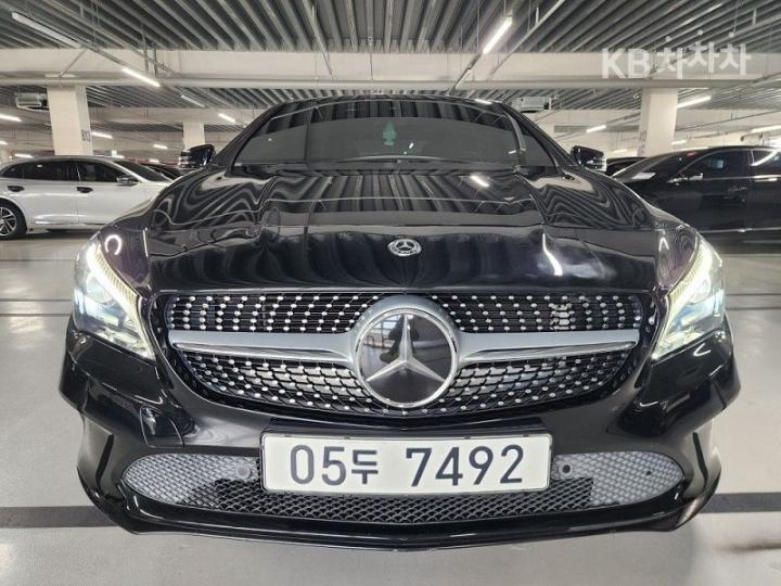 Mercedes-Benz CLA-Class CLA250 4Matic C117 2