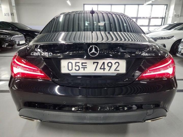 Mercedes-Benz CLA-Class CLA250 4Matic C117 3