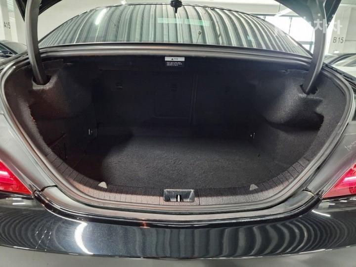 Mercedes-Benz CLA-Class CLA250 4Matic C117 9