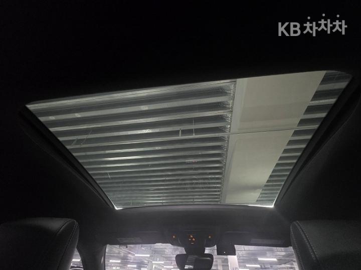 Mercedes-Benz CLA-Class CLA250 4Matic C117 10