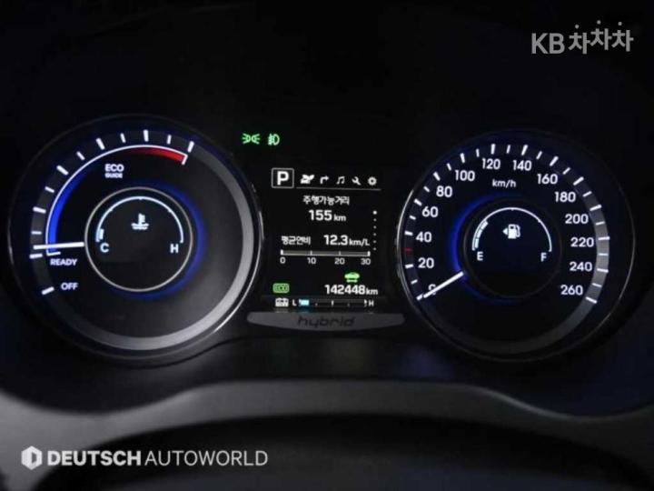 Hyundai Grandeur Hybrid Premium 8