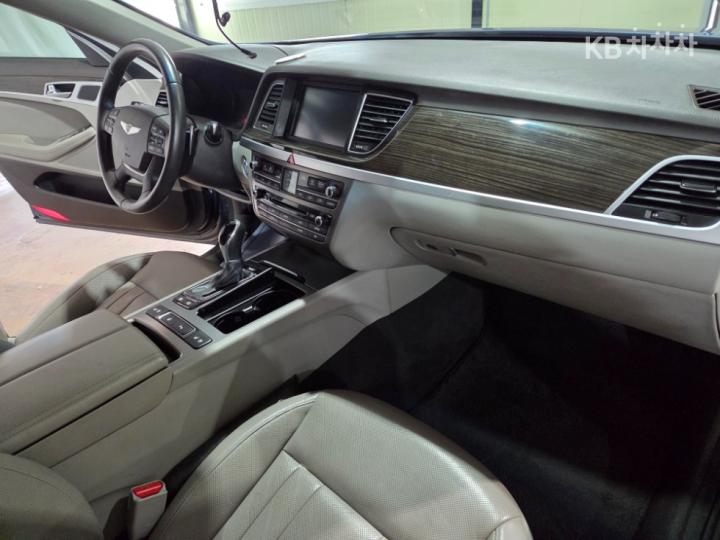 Hyundai Genesis DH G330 Modern AWD Base Type 10