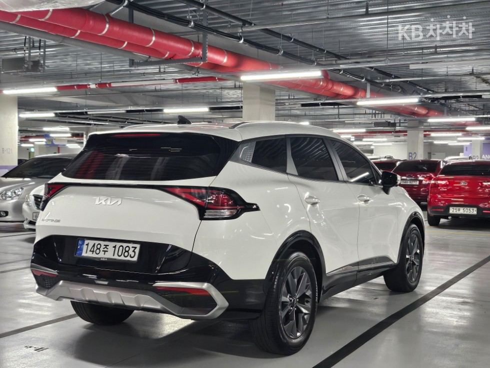 2023 - kia sportage