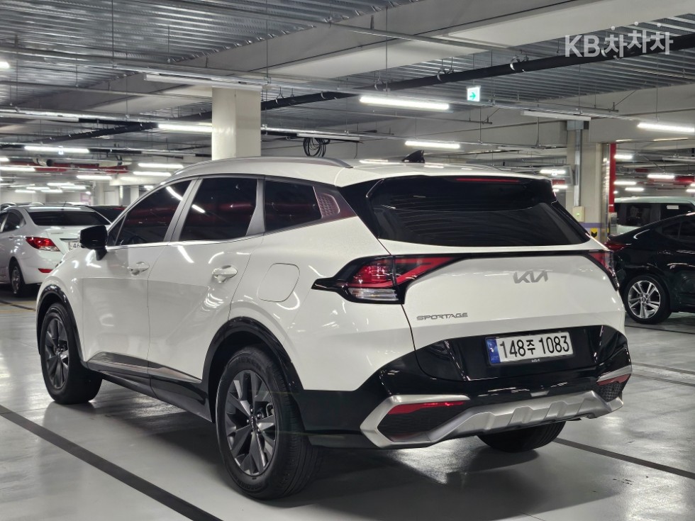 2023 - kia sportage