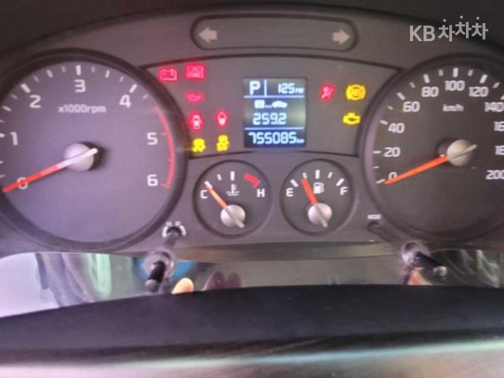 2017 - kia bongo iii