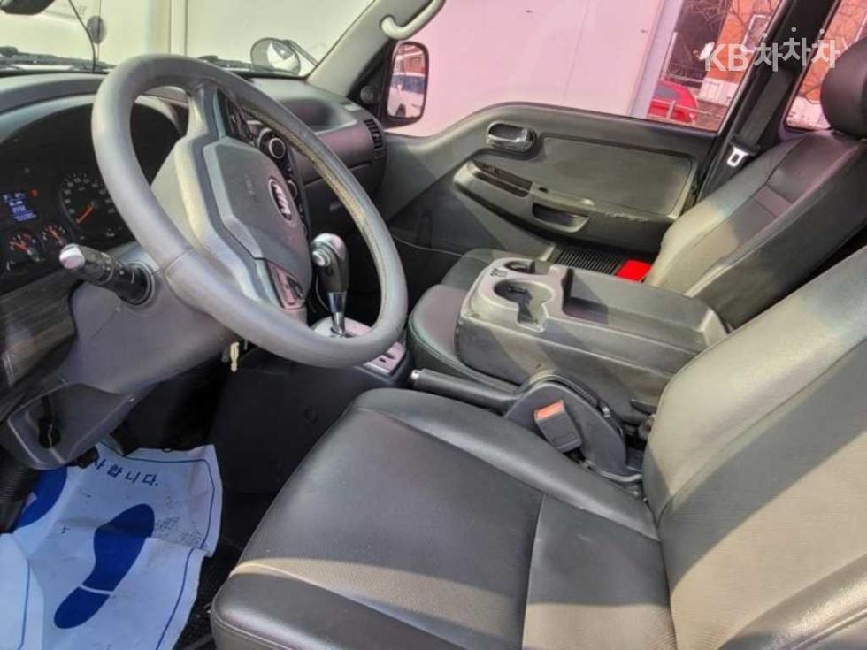 2017 - kia bongo iii
