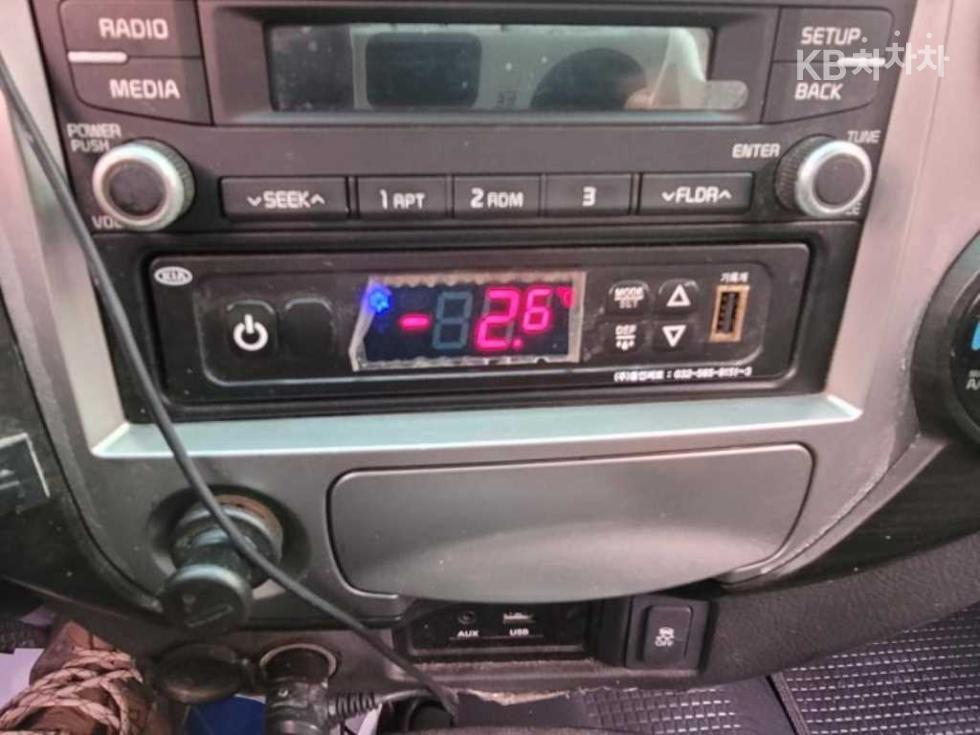 2017 - kia bongo iii