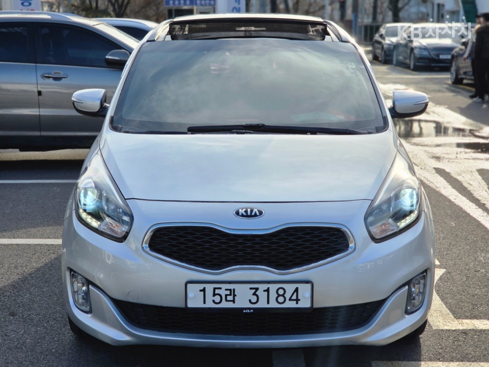 2014 kia carens