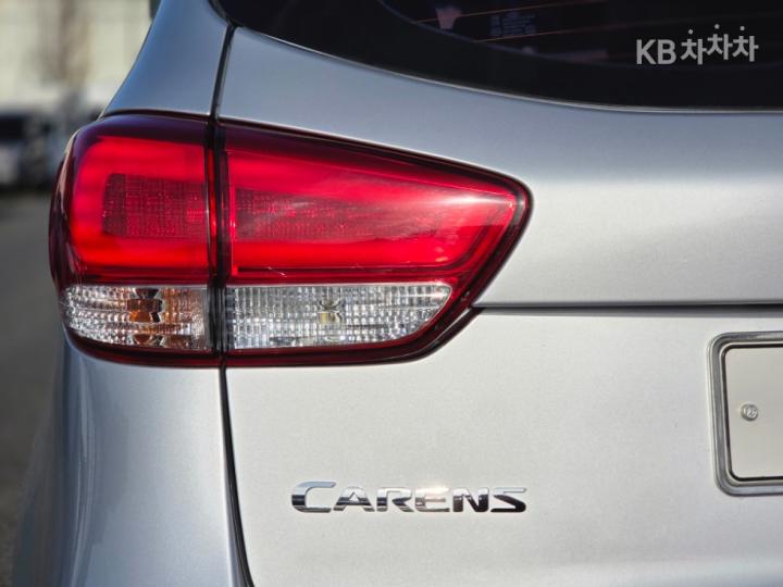 Kia Carens 1.7 VGT Prestige 7