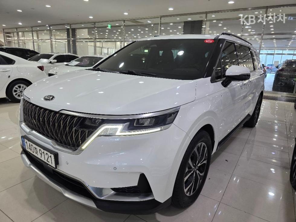 Kia 카니발 4세대 D2.2 9인승 노블레스 - фото 1
