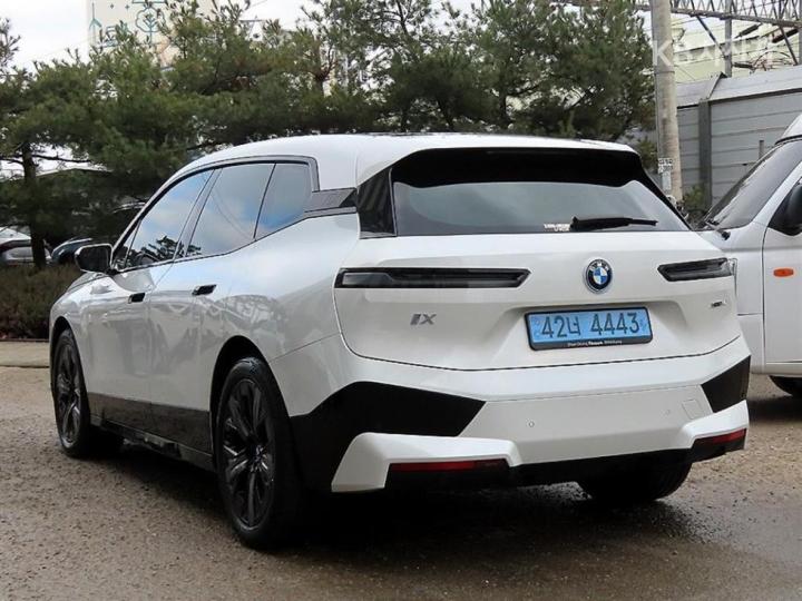 BMW iX i20 xDrive50 Sport Plus 4