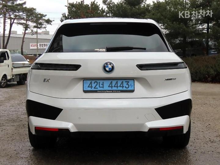 BMW iX i20 xDrive50 Sport Plus 5