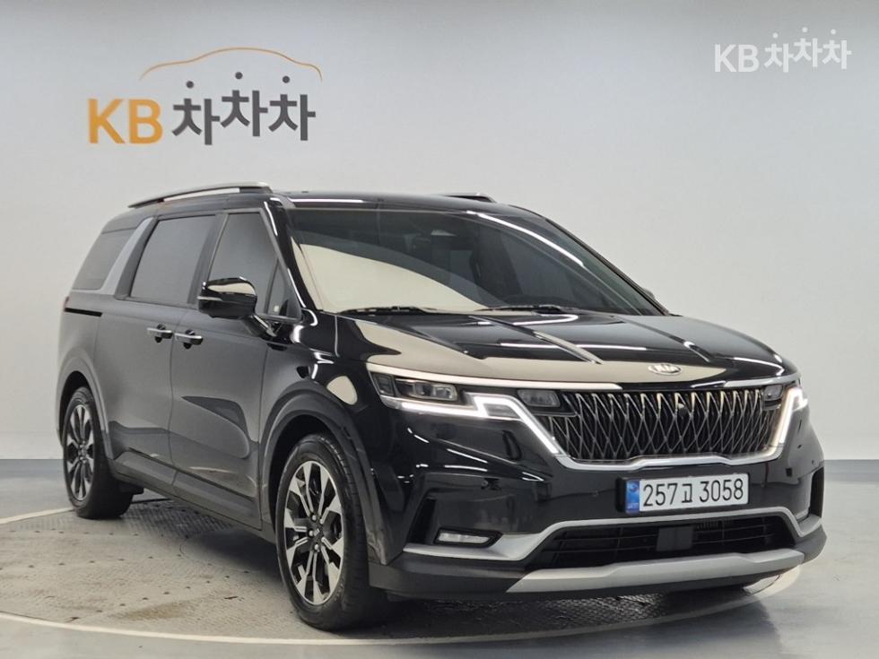 2021 - kia carnival