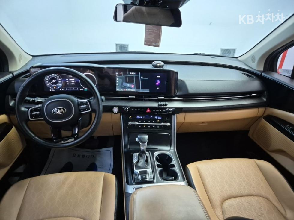 2021 - kia carnival