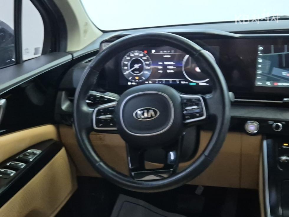 2021 - kia carnival