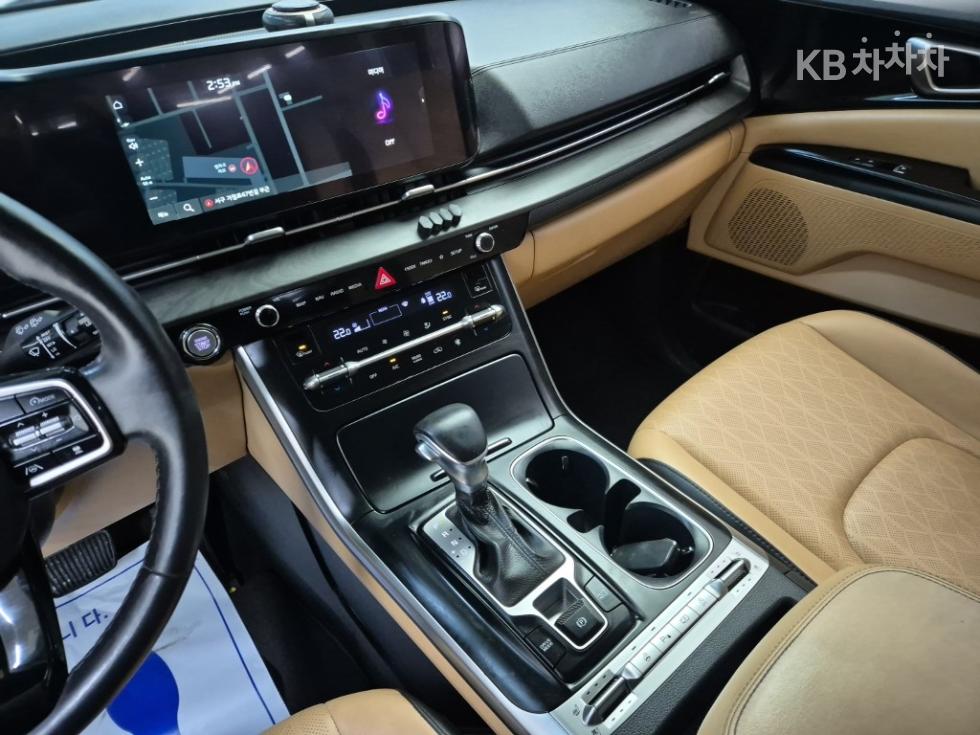 2021 - kia carnival