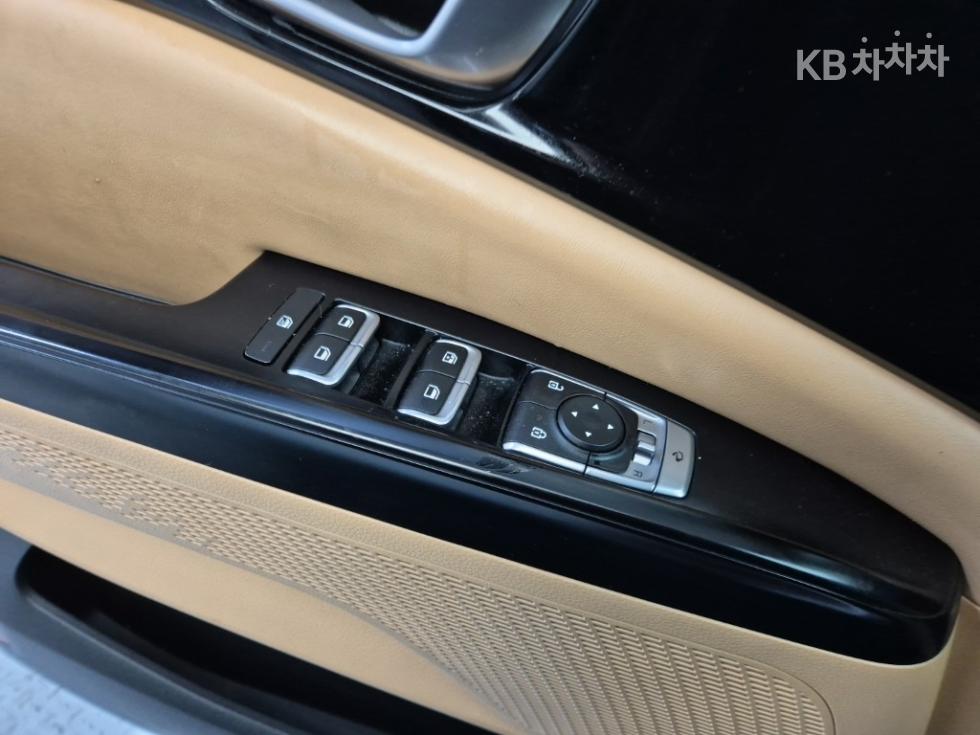 2021 - kia carnival