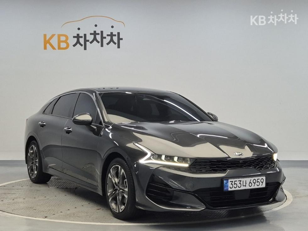 2021 - kia k5