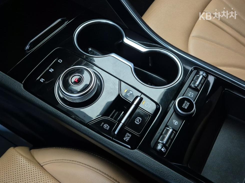 2021 - kia k5