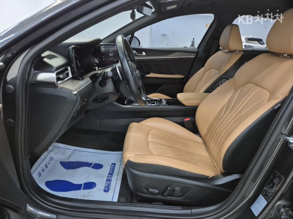 2021 - kia k5