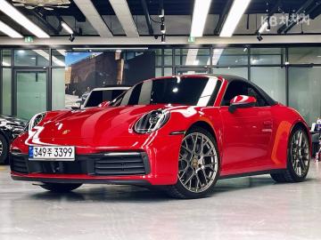 Porsche 911 Carrera 4 Cabriolet — foto 1
