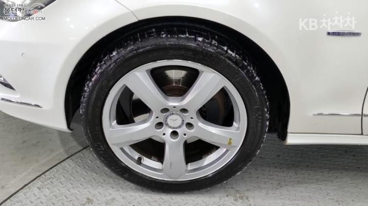 Mercedes-Benz CLS-Class W218 CLS350 Gasoline BlueEfficiency W218 2011-2012 7