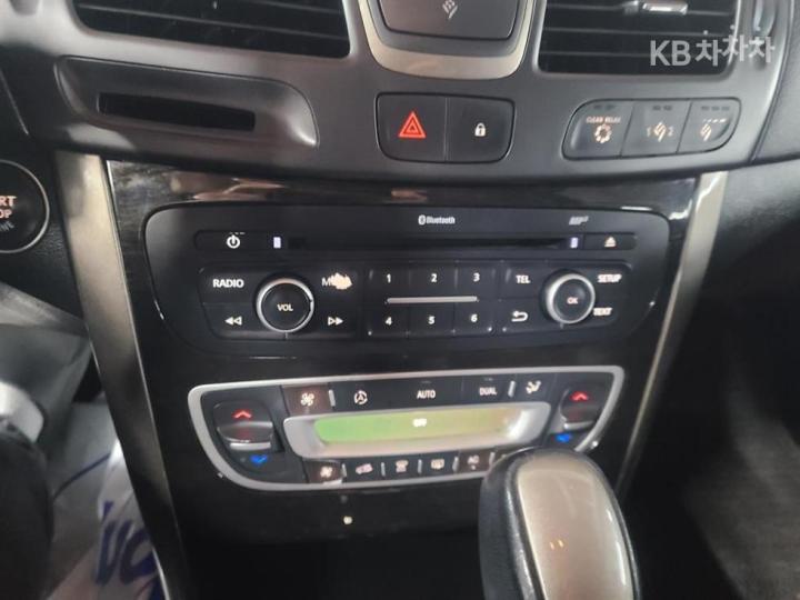 Renault SM5 New Platinum RE Base Type 9