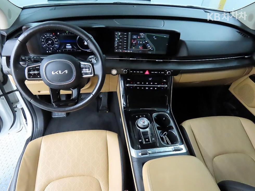 2023 - kia carnival