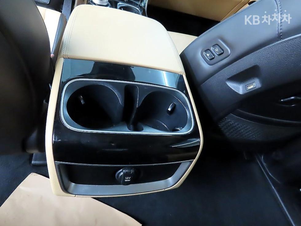 2023 - kia carnival