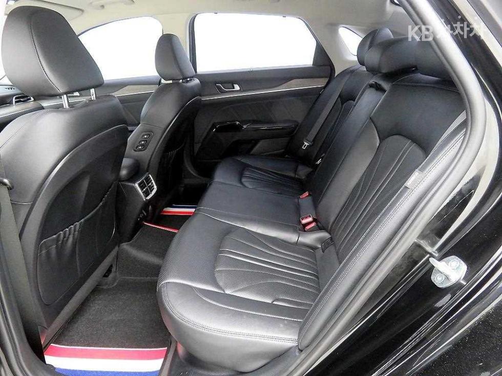 2021 - kia k5