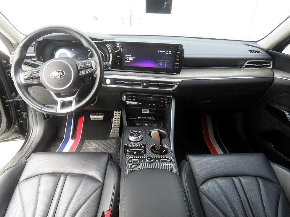 2021 - kia k5