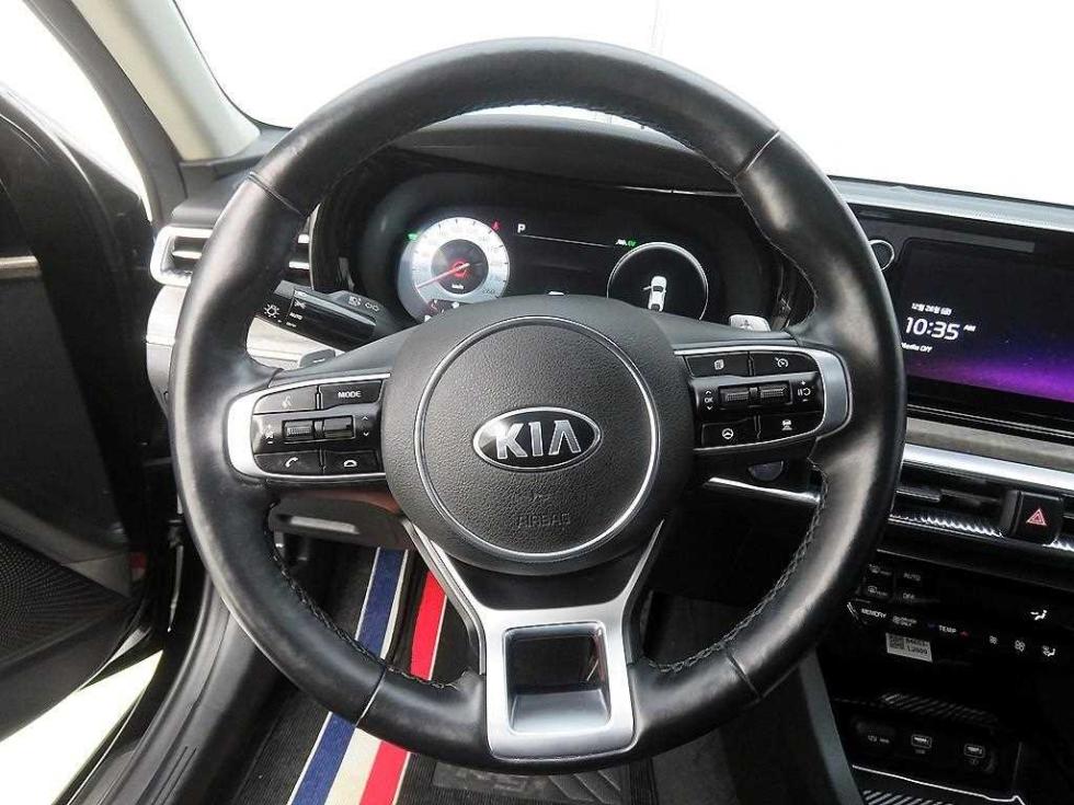 2021 - kia k5