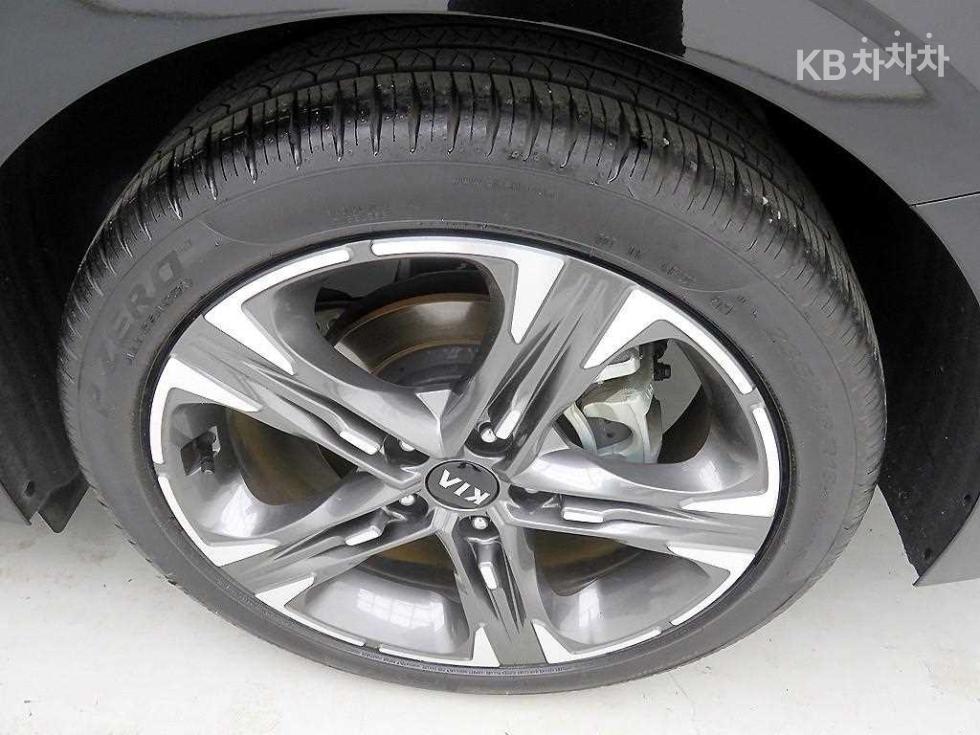 2021 - kia k5