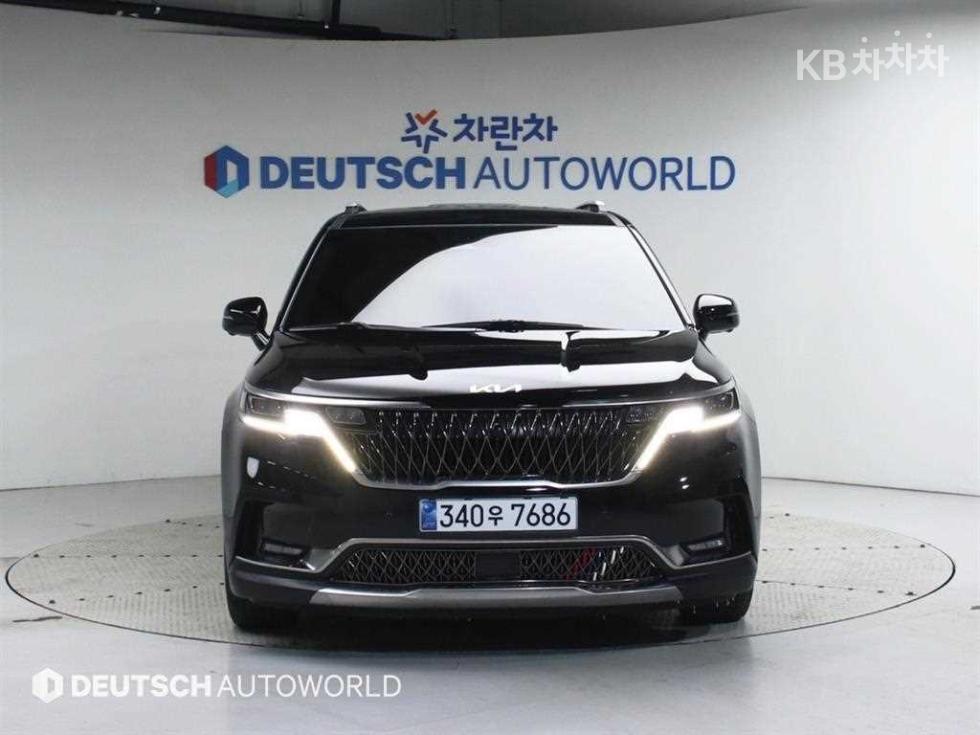 2023 - kia carnival