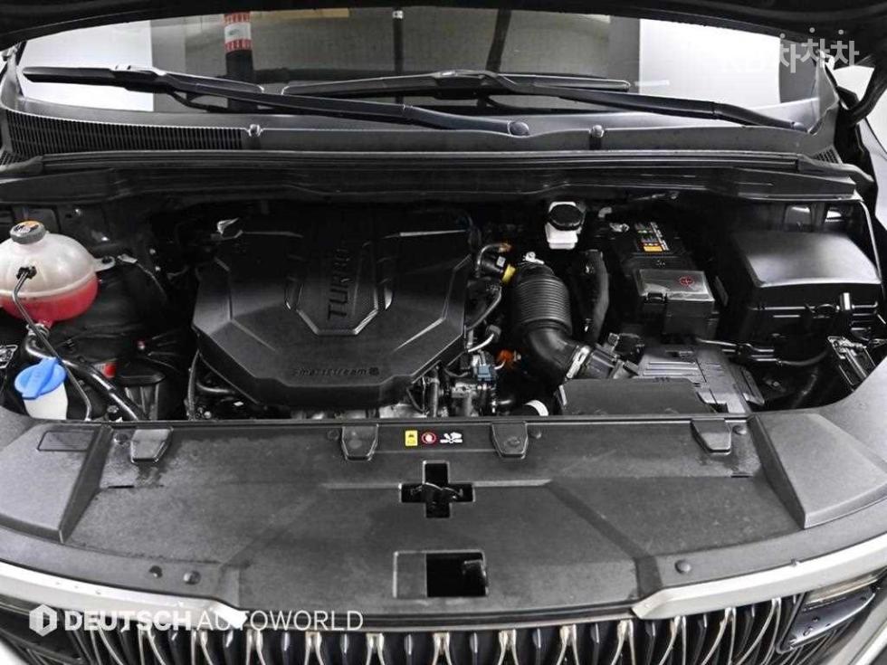 2023 - kia carnival