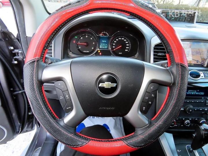 Chevrolet Captiva 4WD LTZ 9