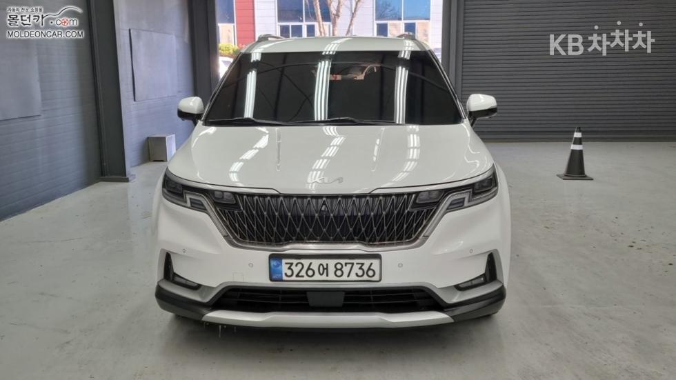 2023 - kia carnival