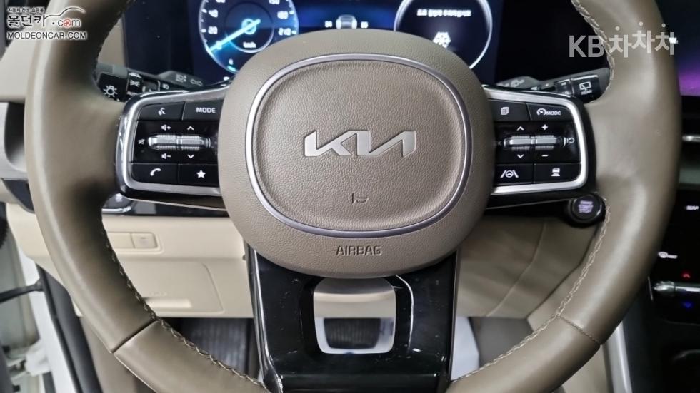 2023 - kia carnival