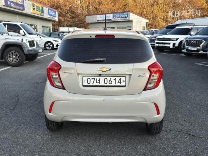 Chevrolet Spark The Next LT Plus 5