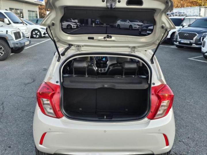 Chevrolet Spark The Next LT Plus 7