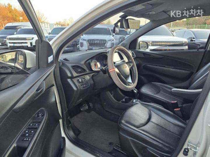 Chevrolet Spark The Next LT Plus 10