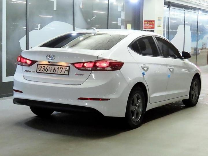 Hyundai Avante AD 1.6 e-VGT Smart 5