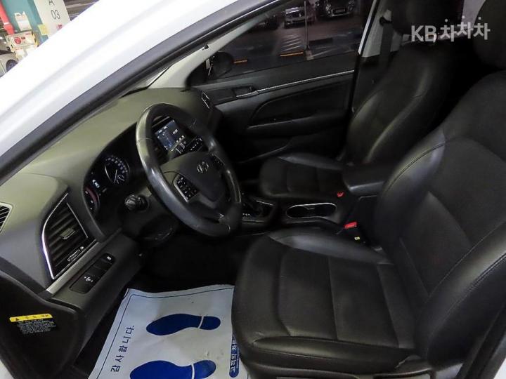 Hyundai Avante AD 1.6 e-VGT Smart 7