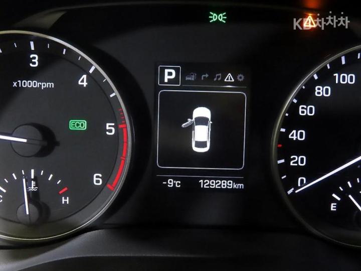 Hyundai Avante AD 1.6 e-VGT Smart 10