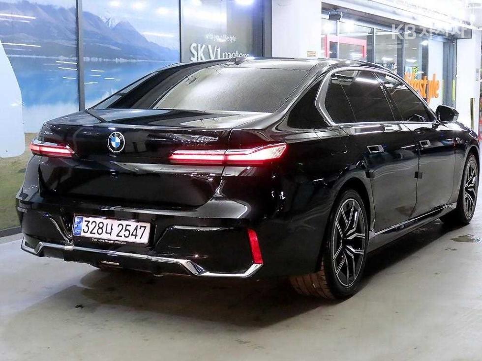 BMW 7er — miniaturë 4