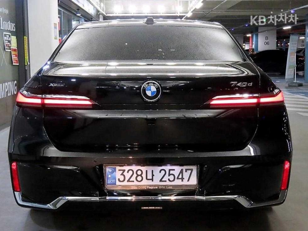 BMW 7er — miniaturë 5